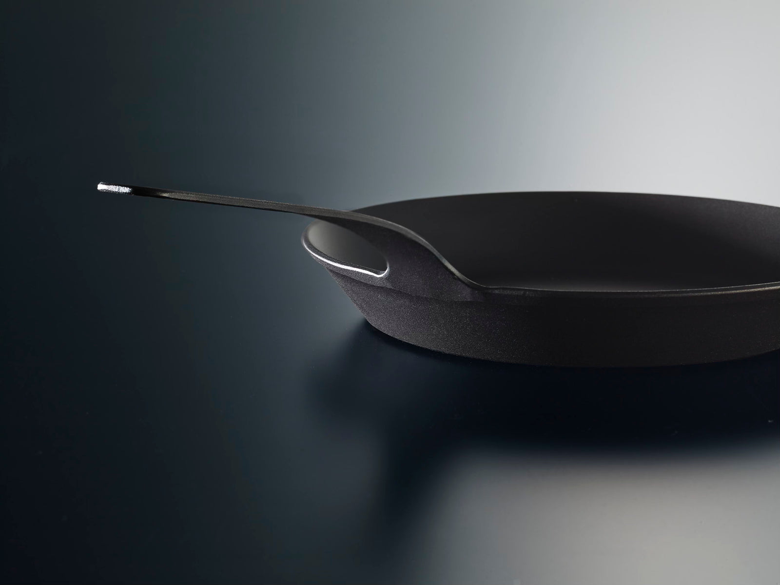 Iron Pan – MEYER | マイヤージャパン Iron Pan – MEYER | マイヤージャパン